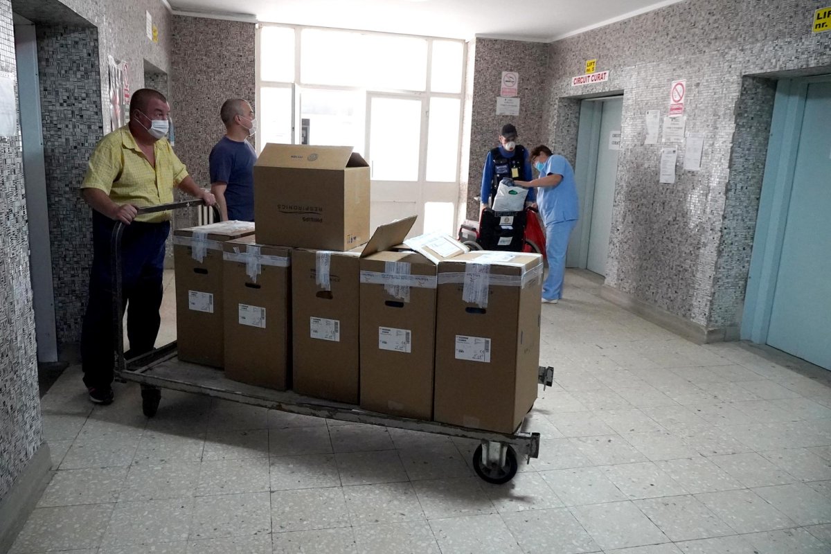 Muzeul Arhiepiscopiei Dunării de Jos vine în sprijinul celor afectaţi de pandemie 144722