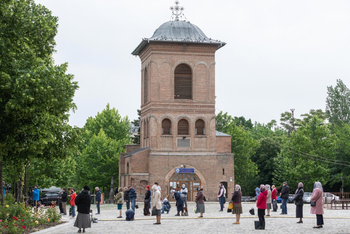 Prima Sfântă Liturghie pe Colina Bucuriei după încetarea stării de urgență  144771