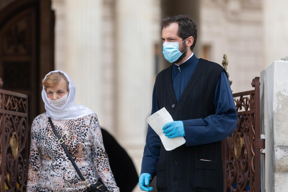 Prima Sfântă Liturghie pe Colina Bucuriei după încetarea stării de urgență  144774