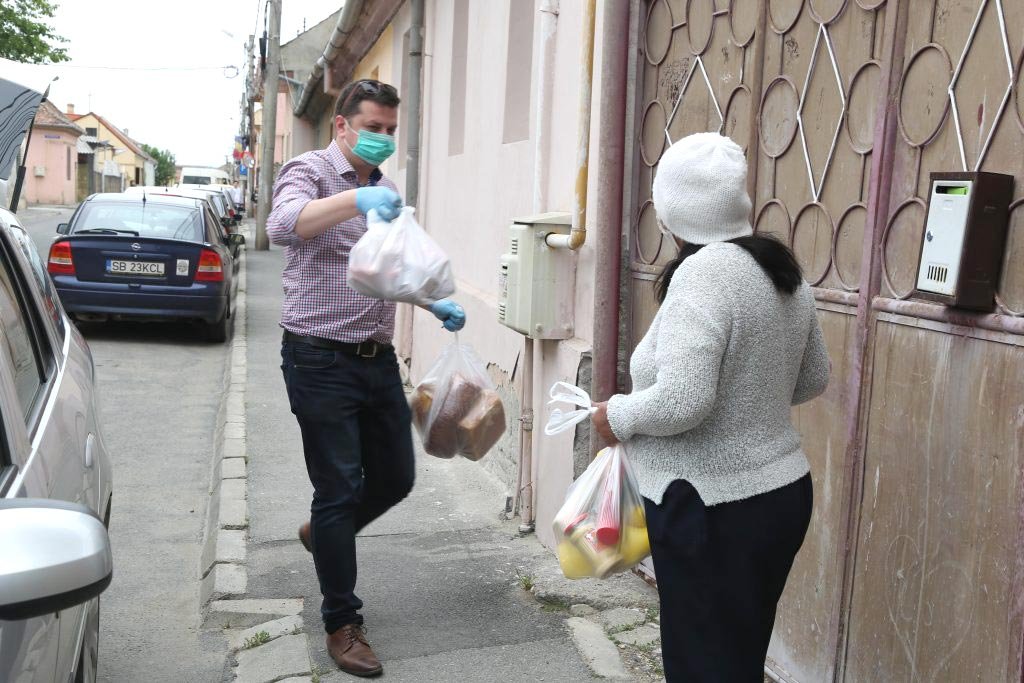 Arhiepiscopia Sibiului a oferit ajutoare în valoare de 2 milioane de lei 144802