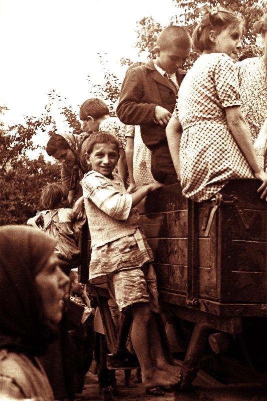 Supraviețuitori ai marii foamete din Moldova 144783