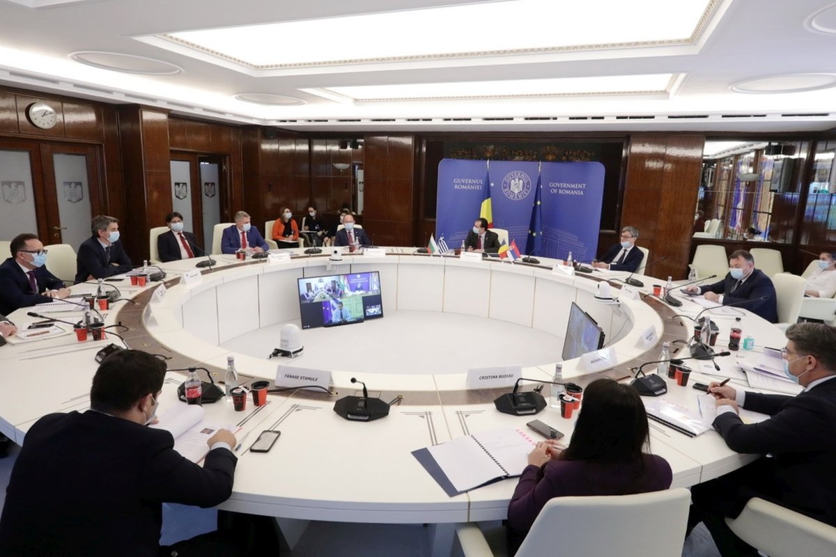 Deplasări fără restricții între Bulgaria, Grecia şi Serbia 145184