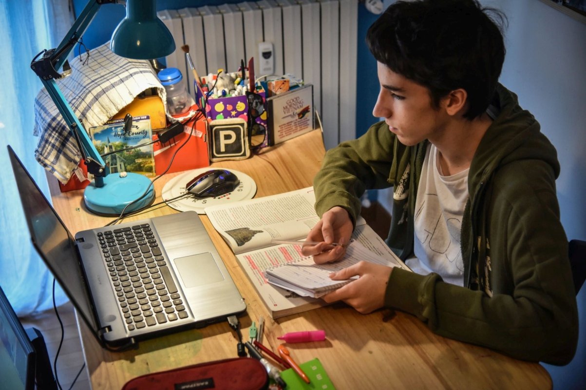 Învăţarea on-line, posibilă şi în anotimpul rece 145179