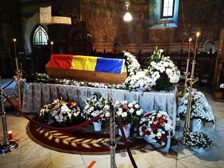 Rugăciune şi priveghere la căpătâiul Arhiepiscopului Pimen 145253