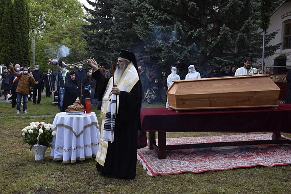 Rugăciune şi priveghere la căpătâiul Arhiepiscopului Pimen 145254