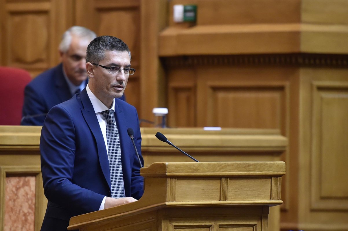 Orele de religie continuă în perioada de pandemie 145492