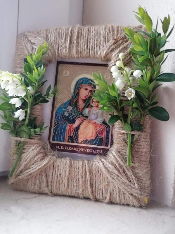 Orele de religie continuă în perioada de pandemie 145503