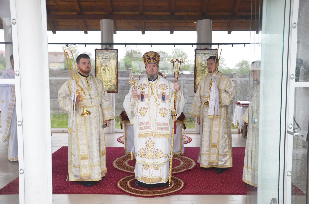 Vizită chiriarhală la Gepiu, Eparhia Oradiei 145534