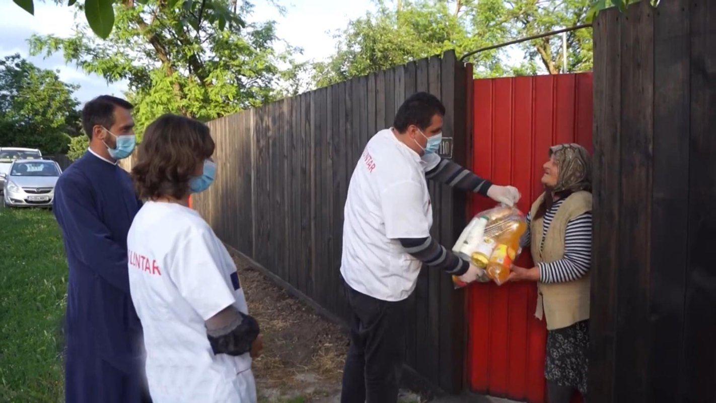 Un nou ajutor din partea Bisericii pentru elevi şi persoane nevoiaşe 145593