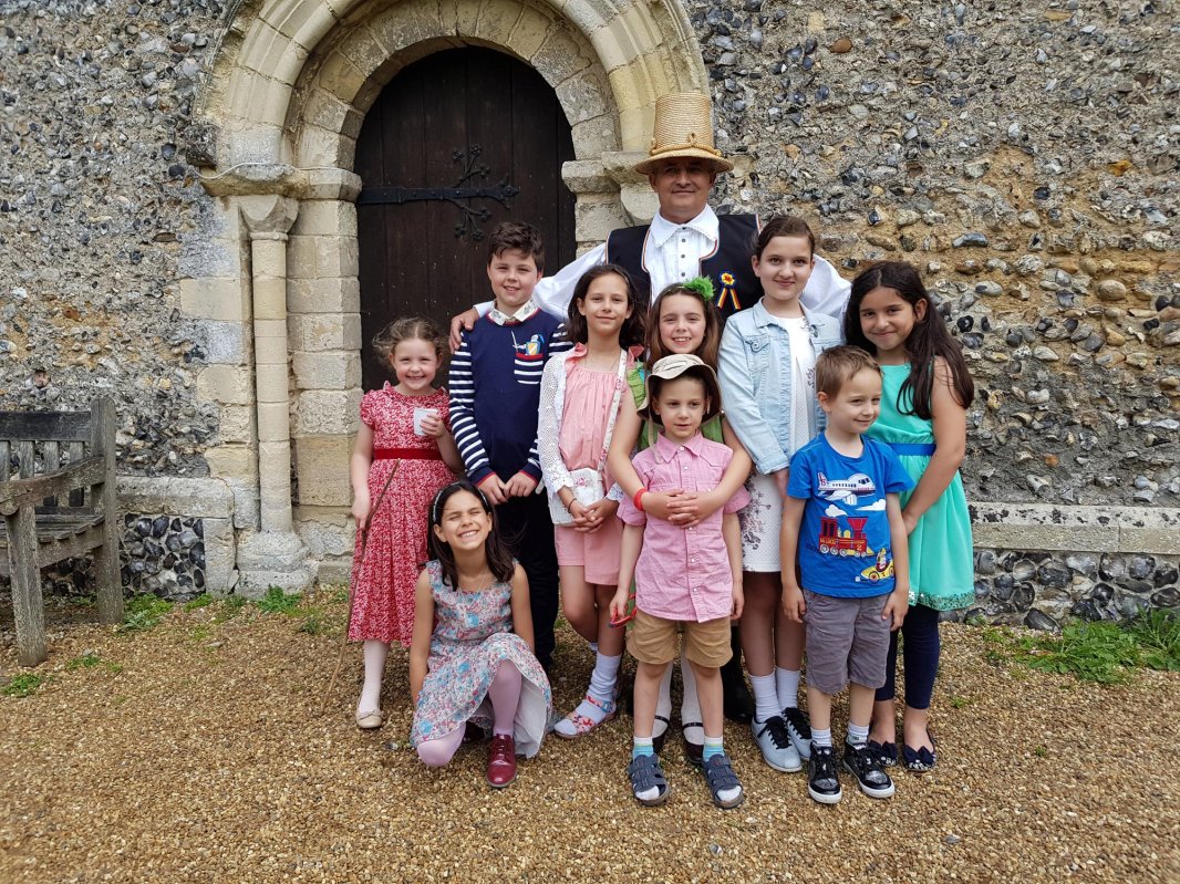 De la coșul de răchită la ecranul telefonului 145751