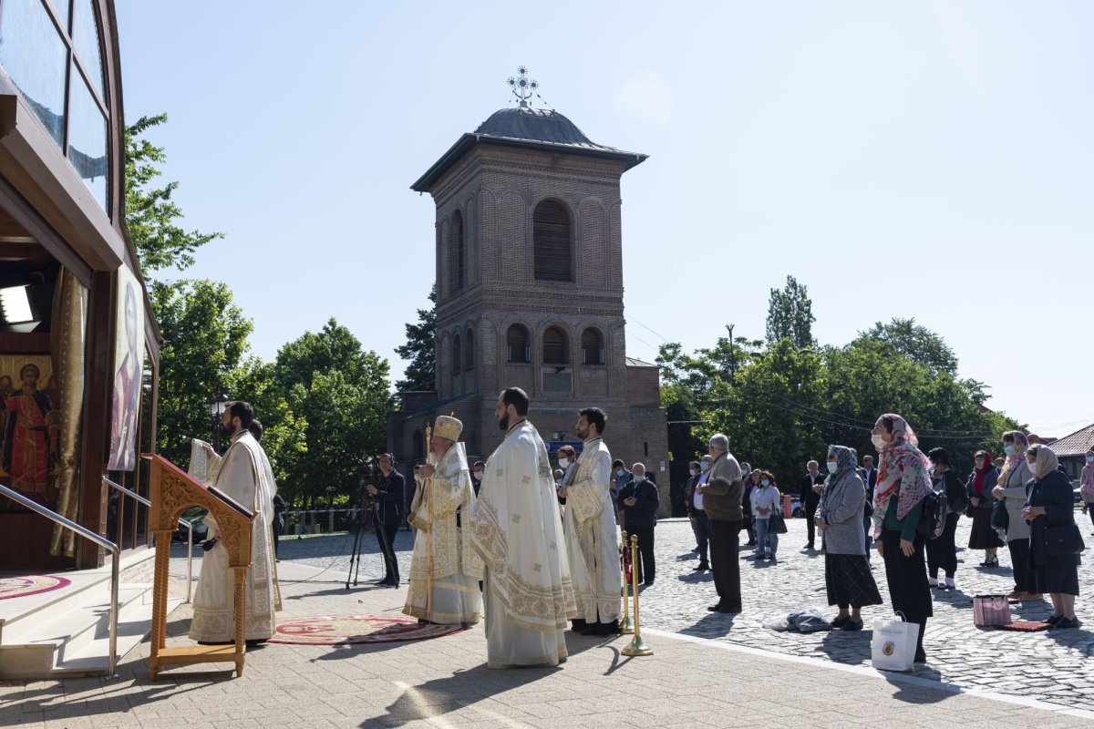 Sfinții Părinți de la Sinodul I Ecumenic, prăznuiţi pe Colina Bucuriei 145808