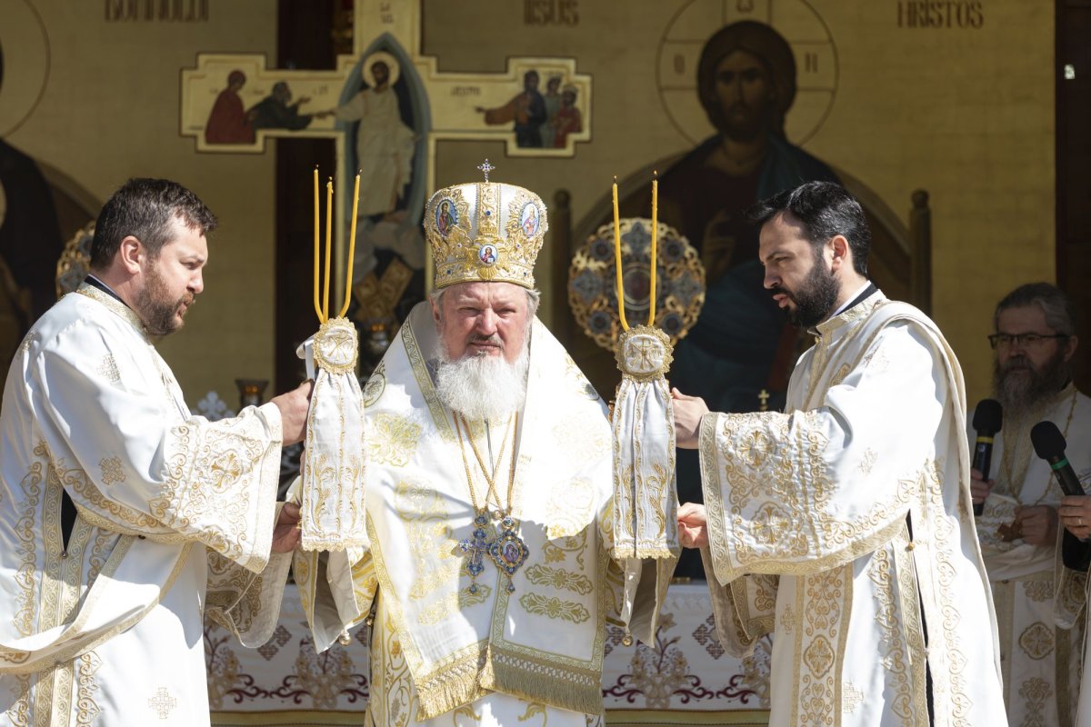 Sfinții Părinți de la Sinodul I Ecumenic, prăznuiţi pe Colina Bucuriei 145820