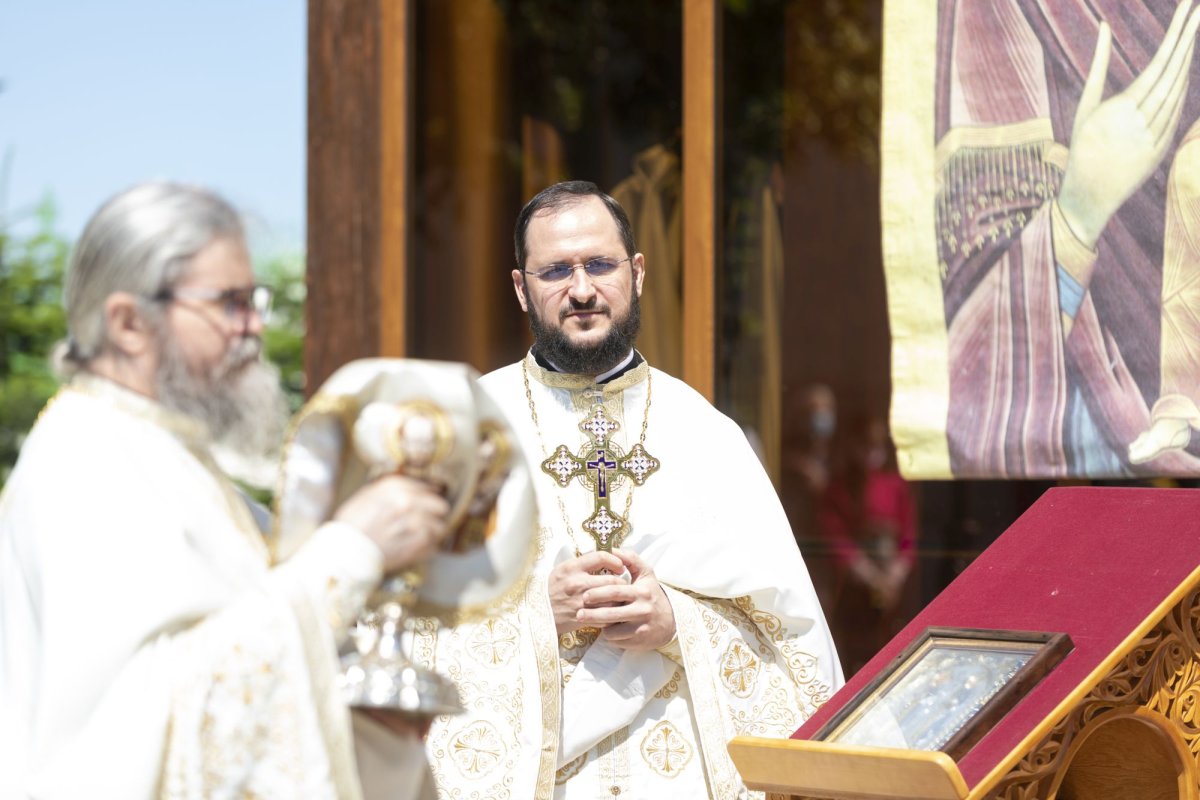 Sfinții Părinți de la Sinodul I Ecumenic, prăznuiţi pe Colina Bucuriei 145839