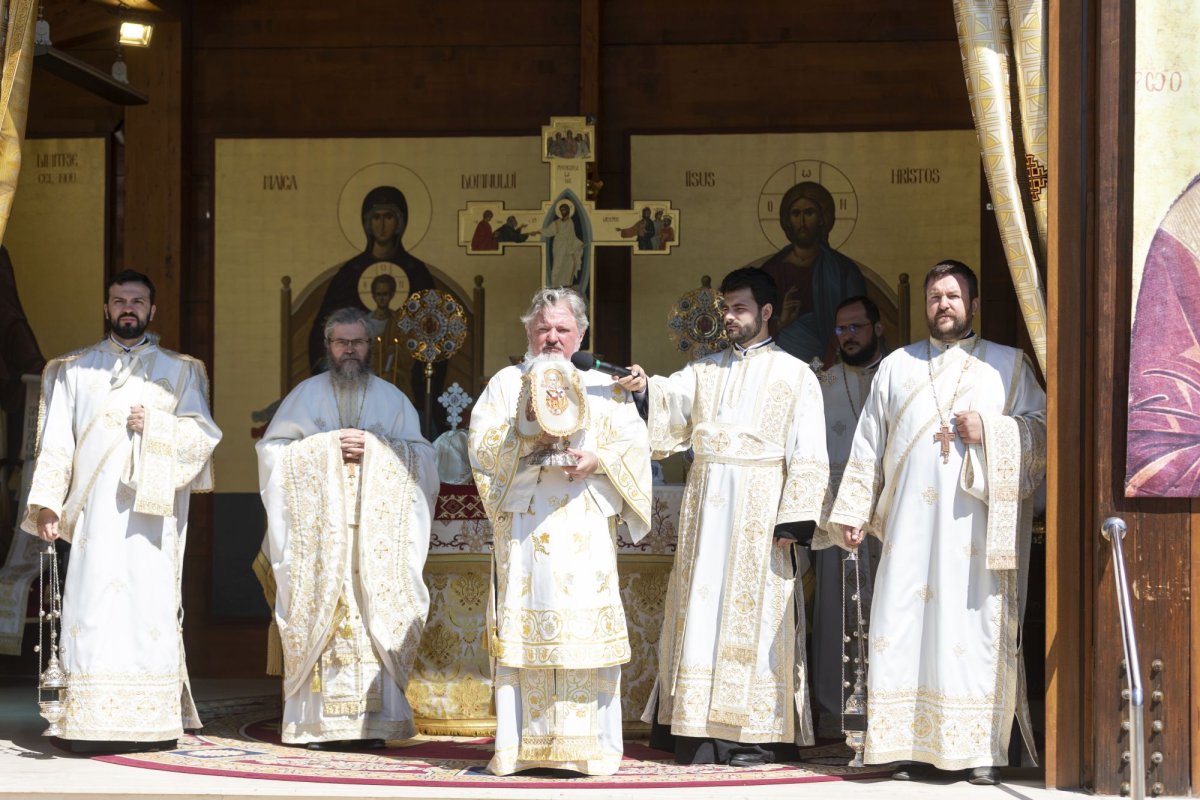 Sfinții Părinți de la Sinodul I Ecumenic, prăznuiţi pe Colina Bucuriei 145843