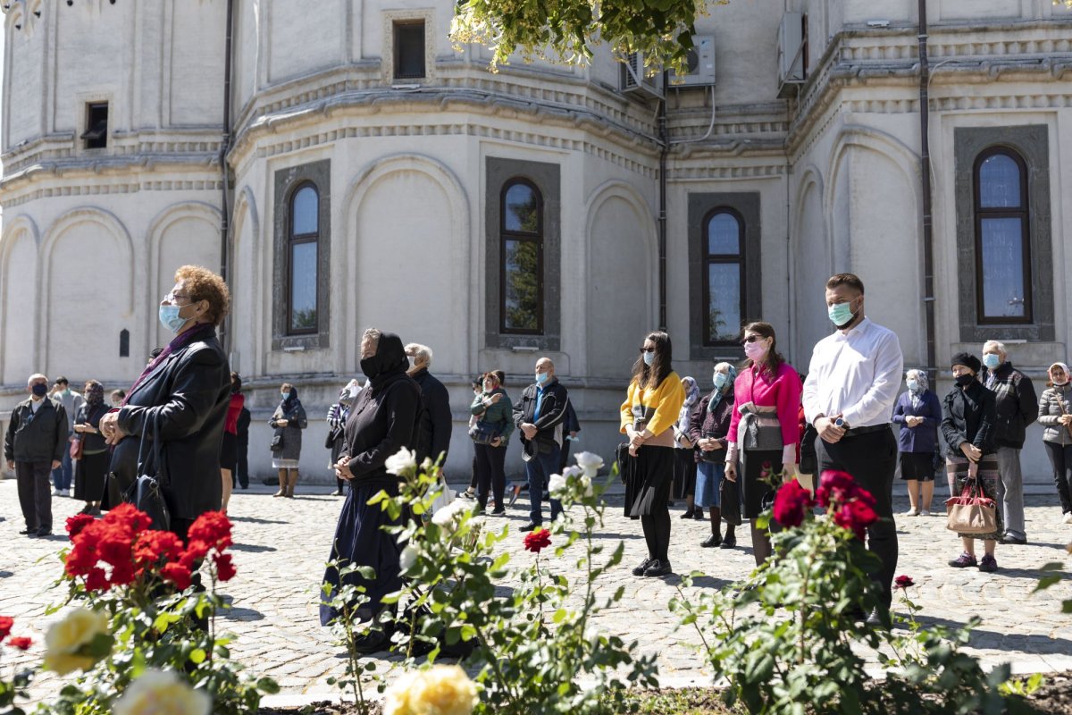 Sfinții Părinți de la Sinodul I Ecumenic, prăznuiţi pe Colina Bucuriei 145845