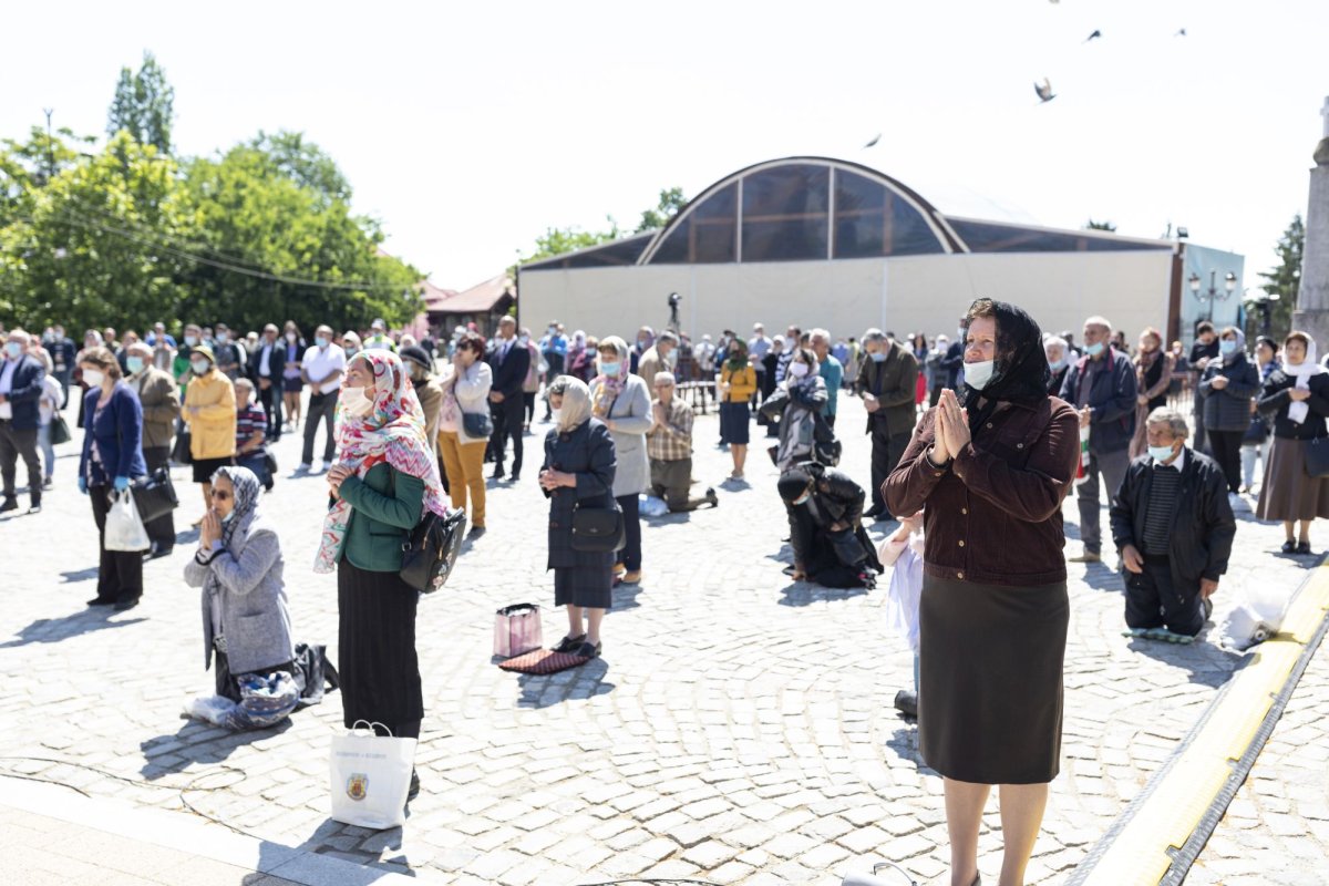 Sfinții Părinți de la Sinodul I Ecumenic, prăznuiţi pe Colina Bucuriei 145846