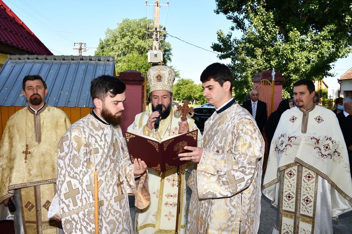 Binecuvântarea bisericii din Parohia Macoviște, județul Caraș-Severin 145983