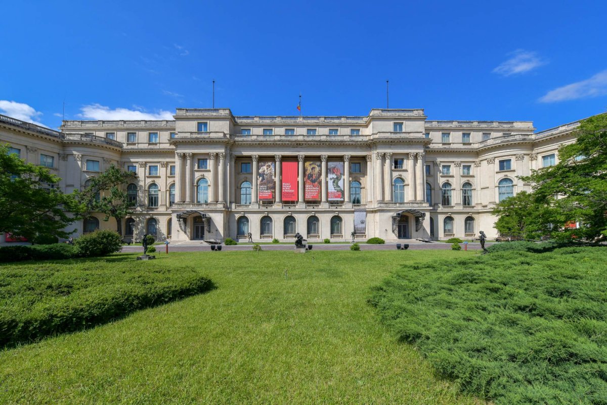 O minunată colecție de artă bisericească  145960