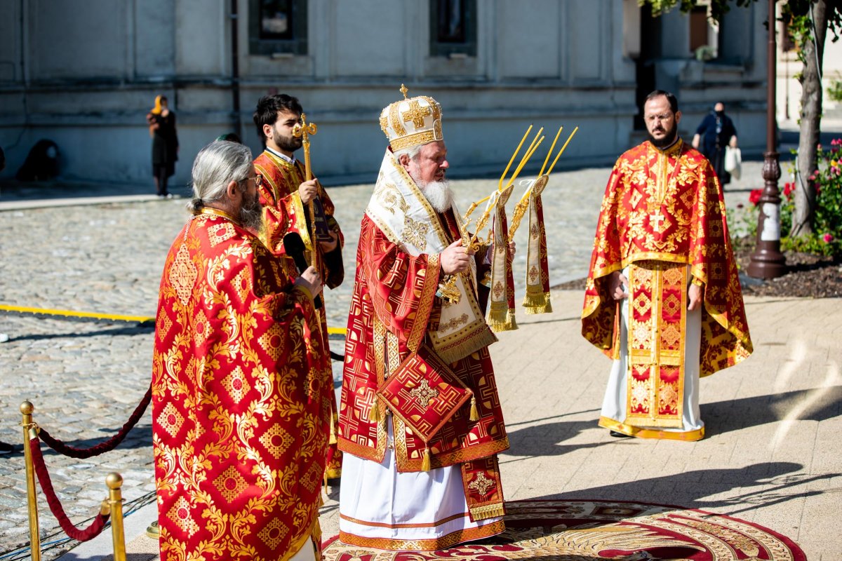 Reprezentanții români la semnarea Tratatului de la Trianon, pomeniți la Patriarhie 146082