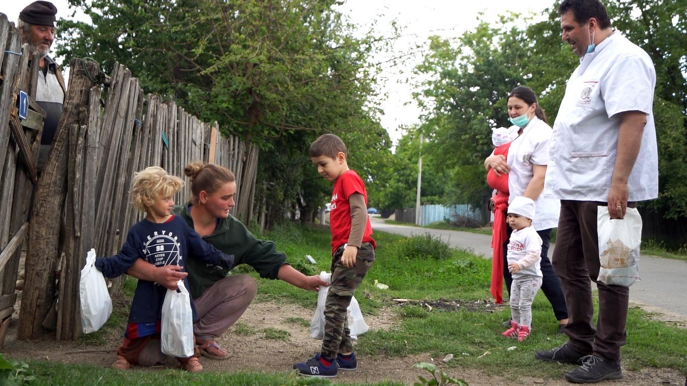 Sprijinirea copiilor pentru a participa la învățământul on-line 146021