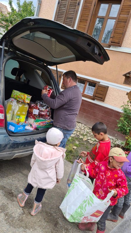 „Un zâmbet de copil“ în Arhiepiscopia Sibiului 146046