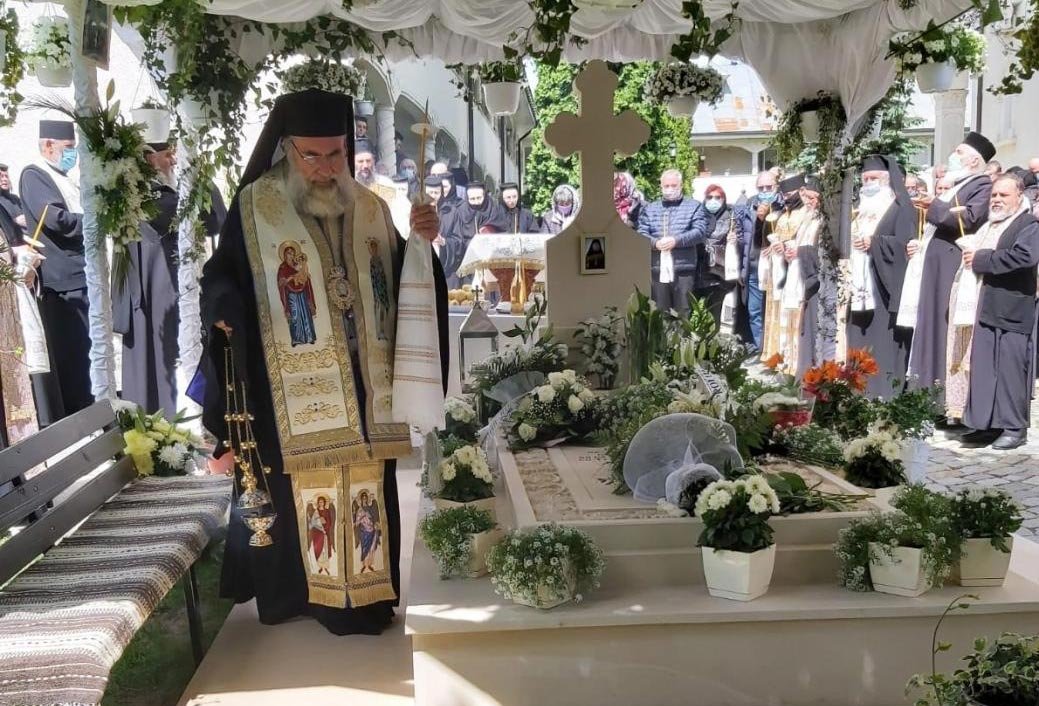 Arhimandritul Emilian Panait, pomenit la un an de la mutarea sa la Domnul 146187