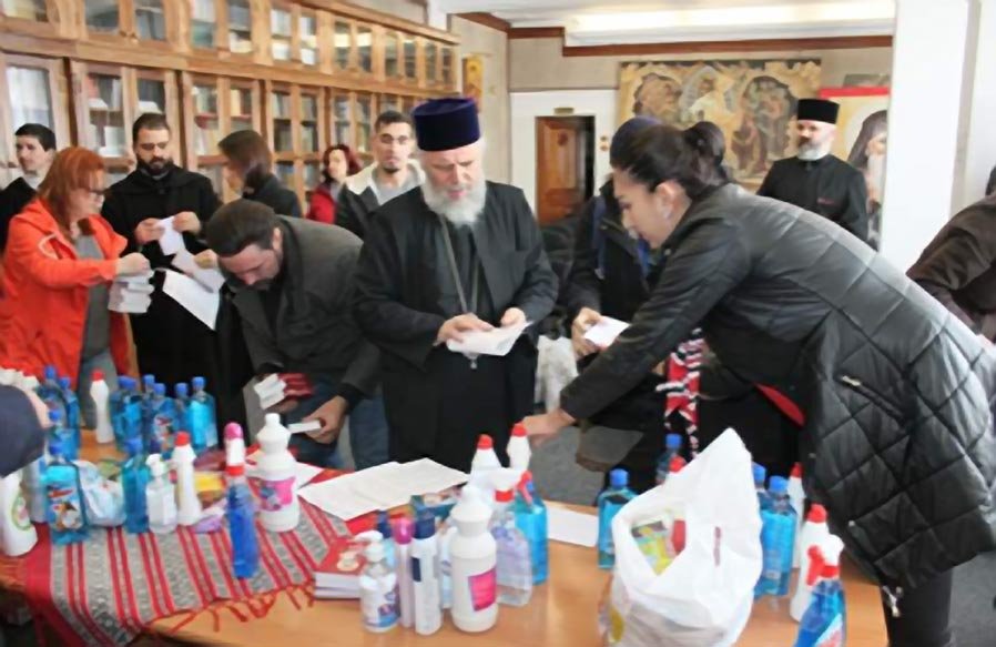 Ajutorul studenților teologi gălăţeni în timpul pandemiei 146357