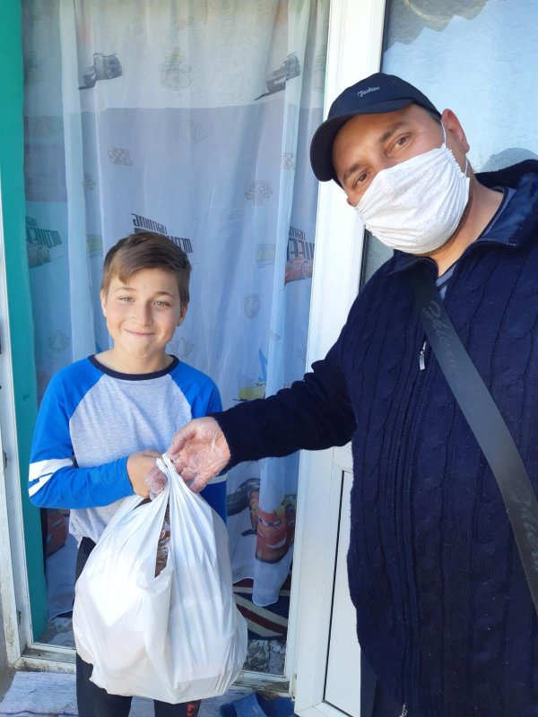 Ajutorul studenților teologi gălăţeni în timpul pandemiei 146362