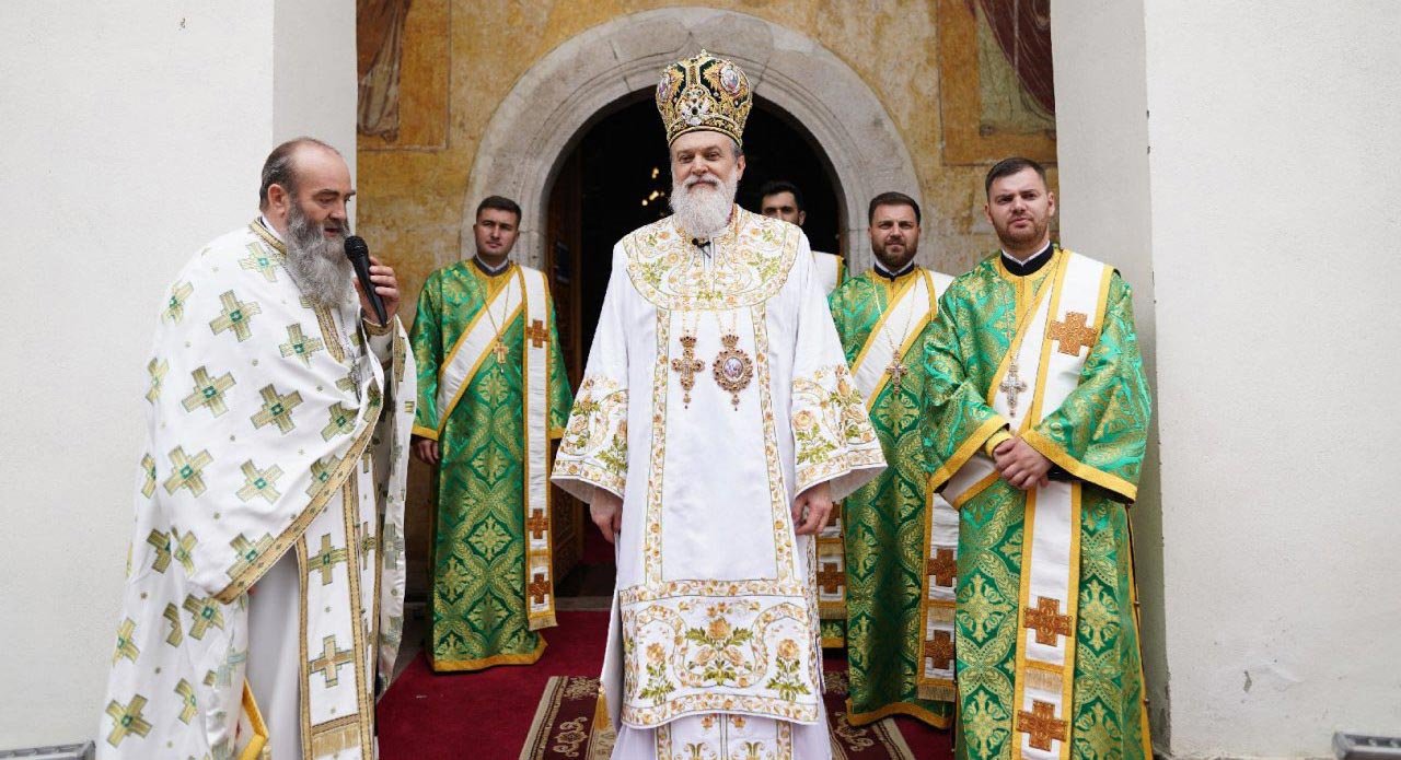 Slujiri arhiereşti în Duminica Rusaliilor în Muntenia și Dobrogea 146374