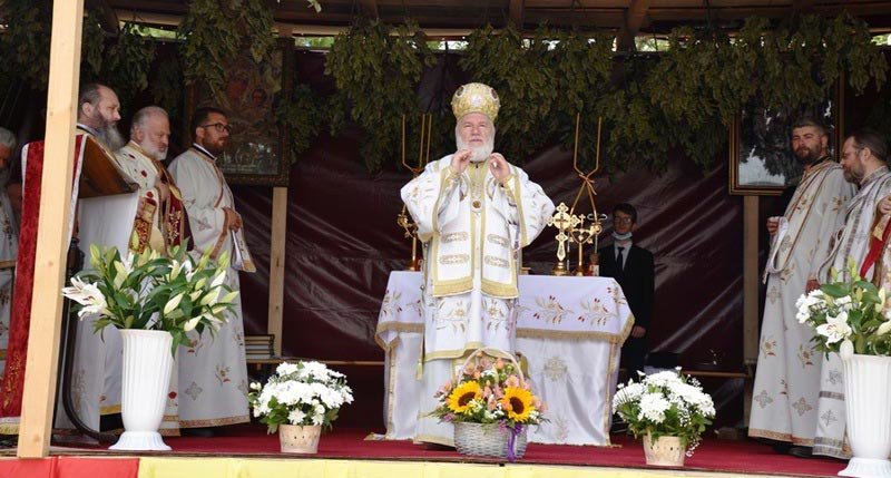Slujiri arhiereşti în Duminica Rusaliilor în Muntenia și Dobrogea 146375
