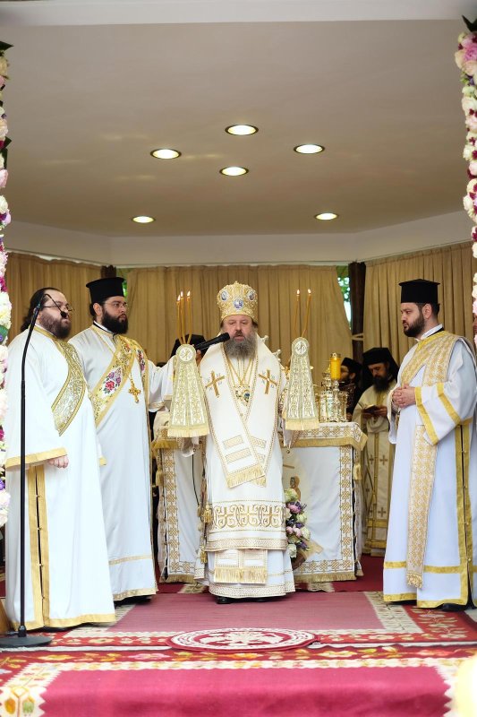 Mănăstirea Radu Vodă din Bucureşti şi-a sărbătorit hramul 146406