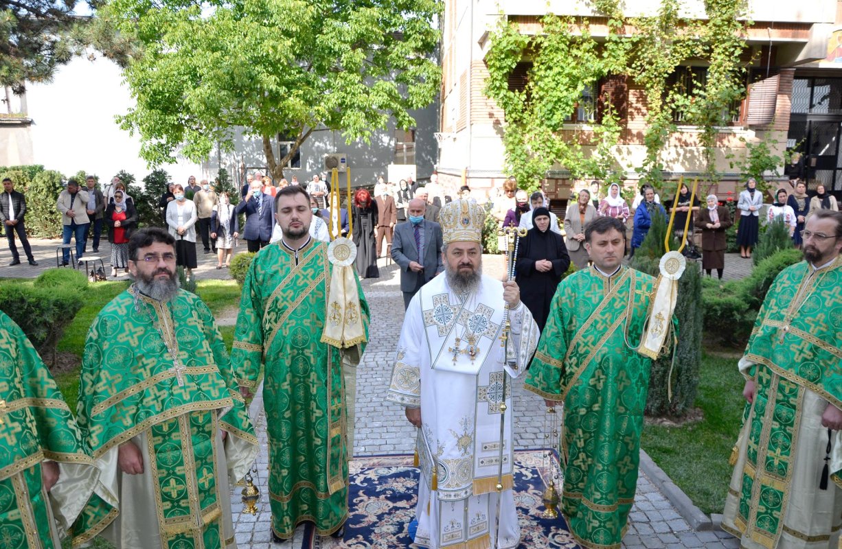 Hram la Mănăstirea Crișcior, Hunedoara 146506