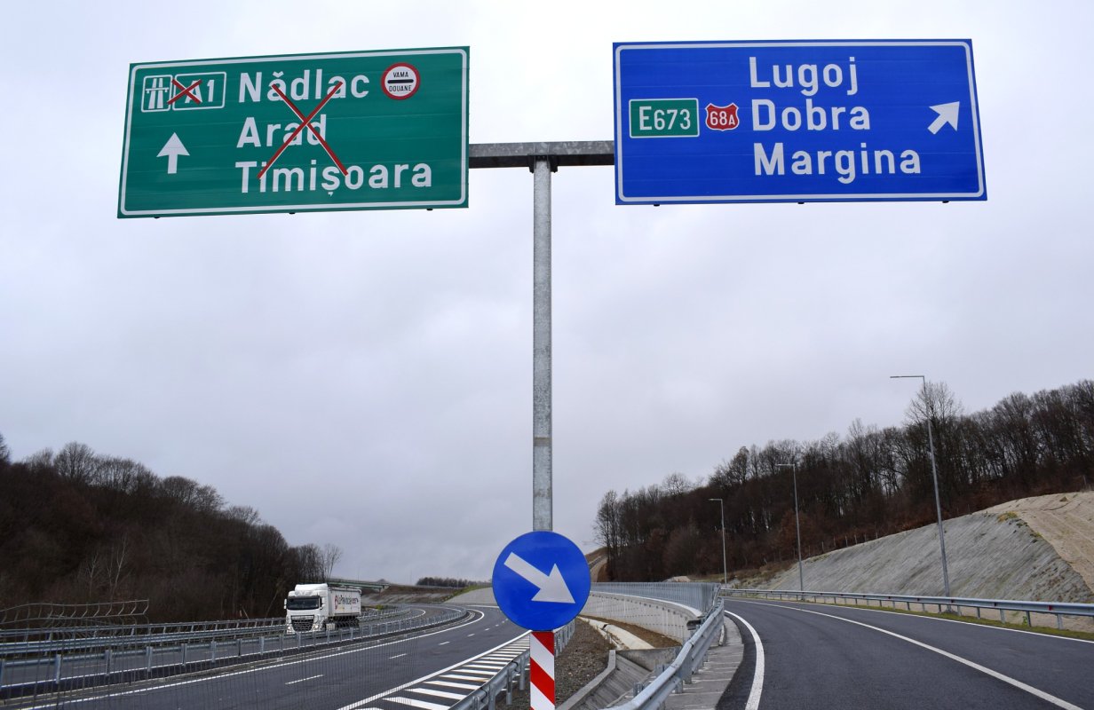 S-a deschis circulația pe nodul rutier Dobra 146524