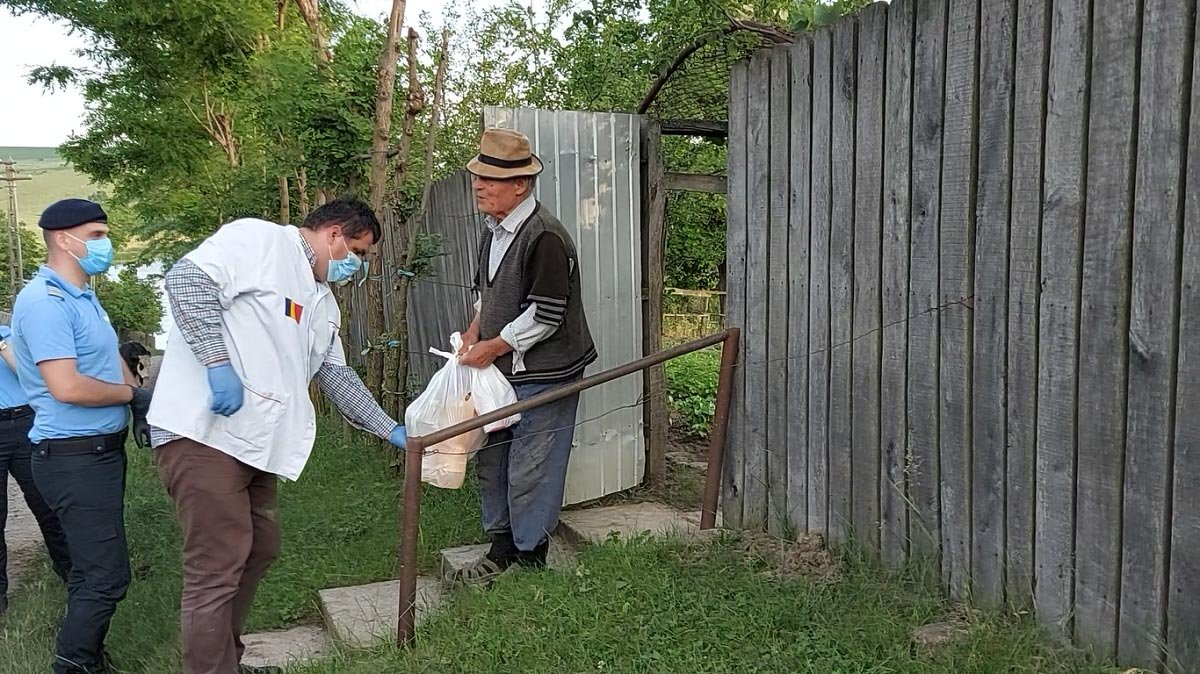 Ajutorarea persoanelor vulnerabile continuă în eparhii 146540