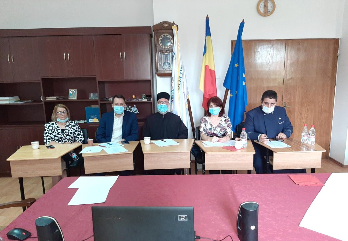 Evaluarea on-line a aptitudinilor candidaților la Seminarul Teologic din Craiova 146635