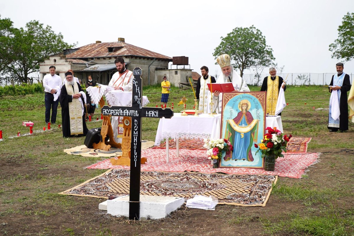Sfinţirea locului pentru o nouă biserică în judeţul Galaţi 146631