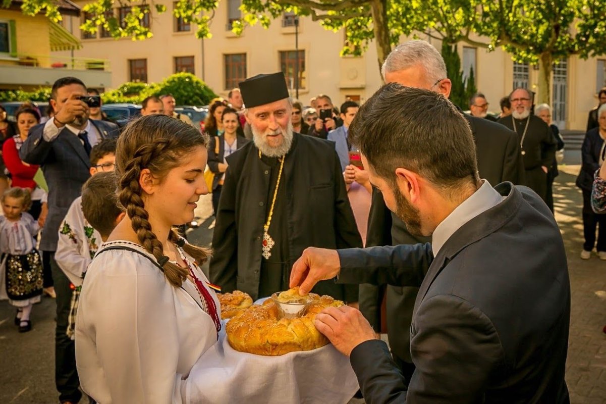 Spiritualitate și identitate românească la Biserica  „Toți Sfinții” din Grenoble 146280