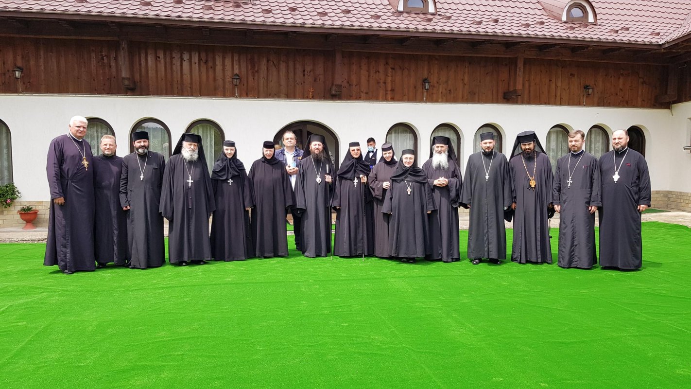 Biserica Mănăstirii Humor a fost resfinţită 146810