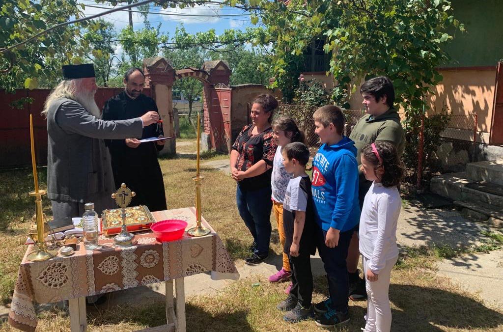 Casă oferită de Arhiepiscopia Timișoarei unei familii cu 5 copii 146822