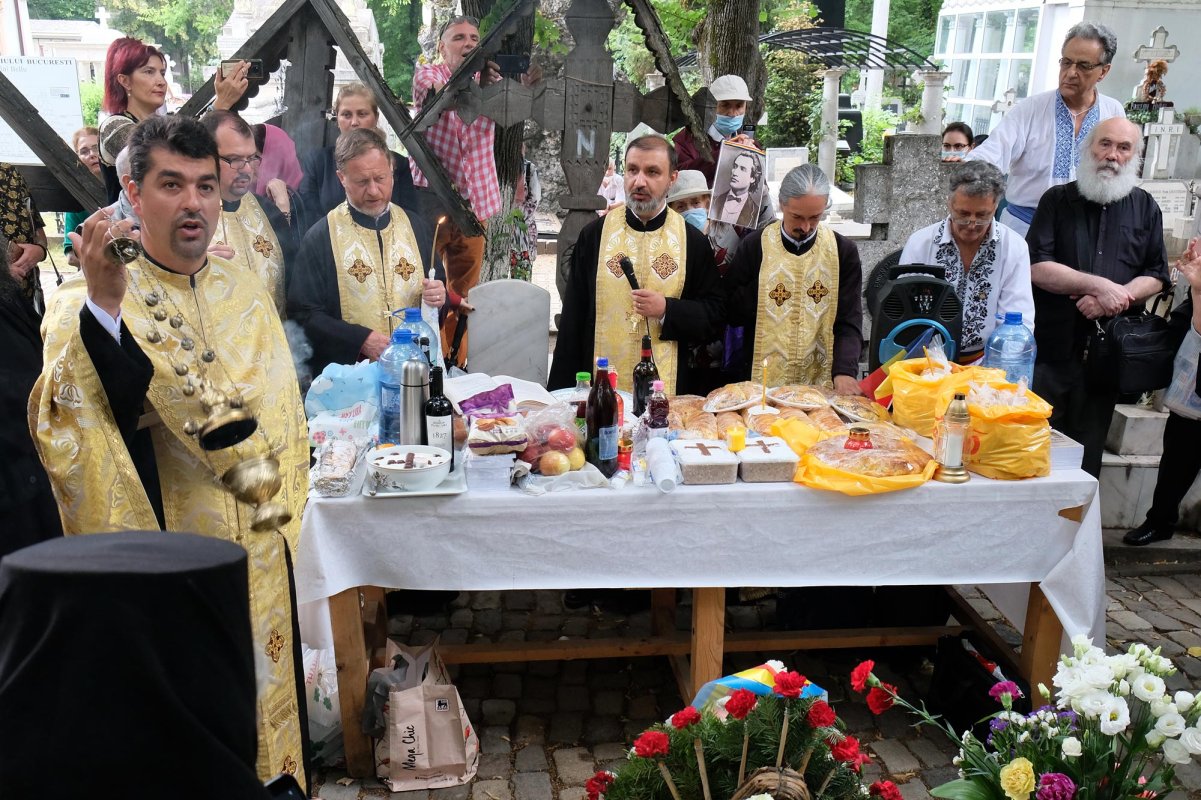 Slujbe de pomenire pentru poetul național Mihai Eminescu 146769