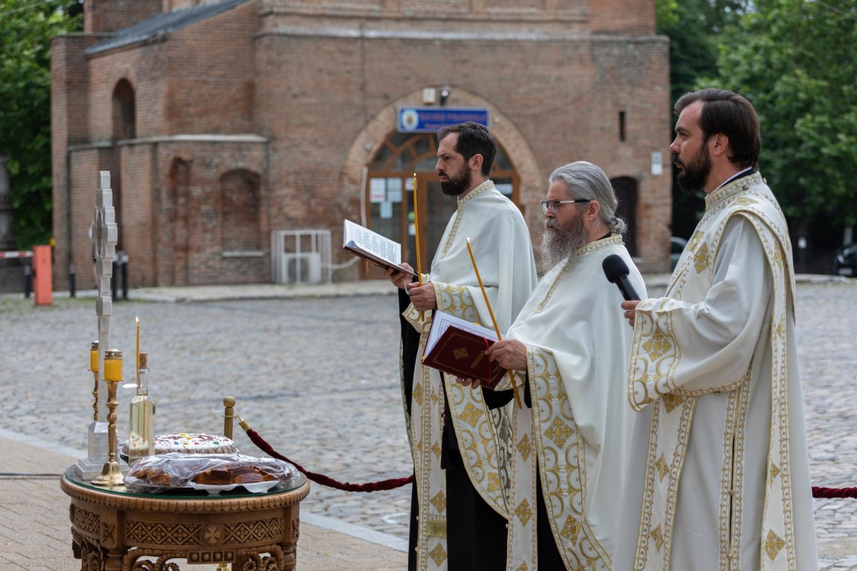 Slujbe de pomenire pentru poetul național Mihai Eminescu 146783