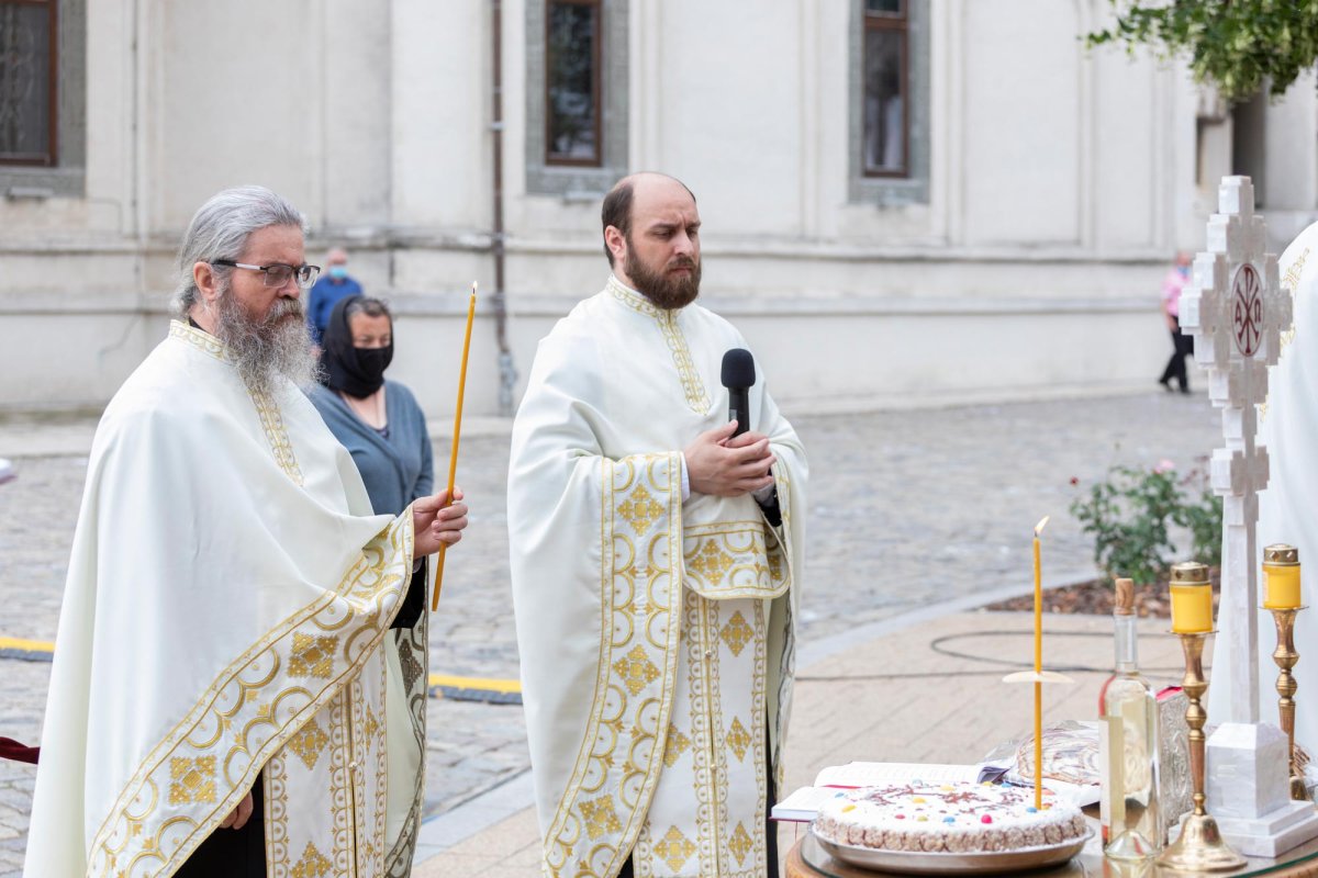 Slujbe de pomenire pentru poetul național Mihai Eminescu 146785
