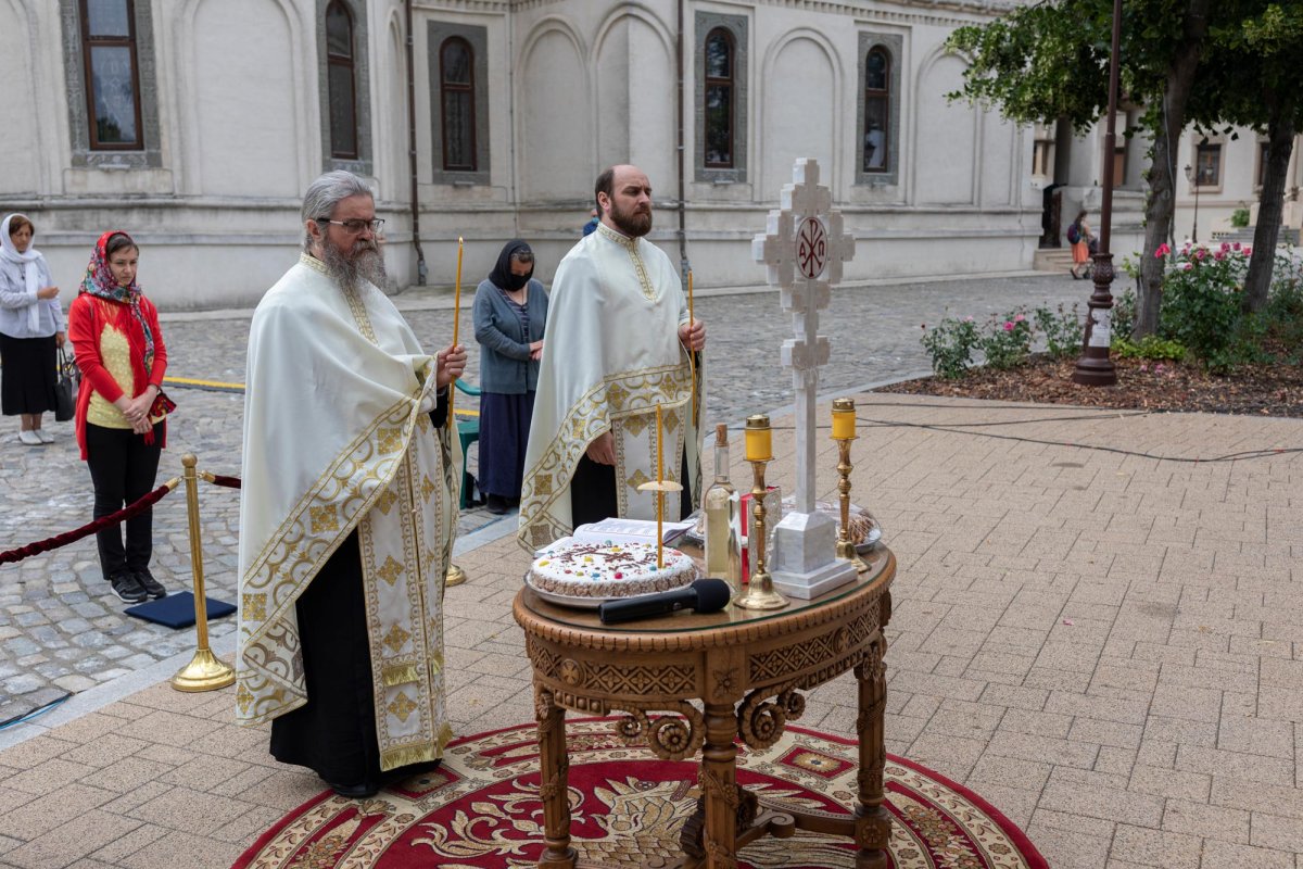 Slujbe de pomenire pentru poetul național Mihai Eminescu 146790