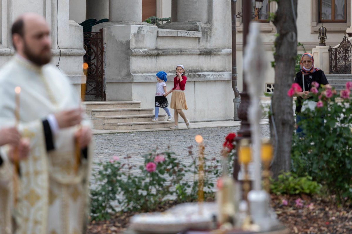 Slujbe de pomenire pentru poetul național Mihai Eminescu 146798