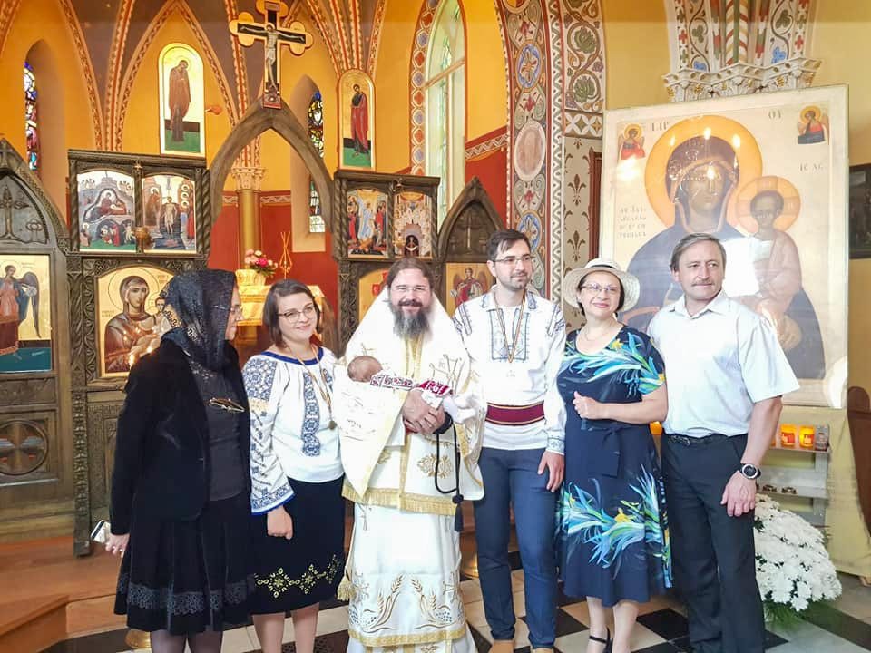 Vizite și slujiri arhierești la parohii din diasporă 146908