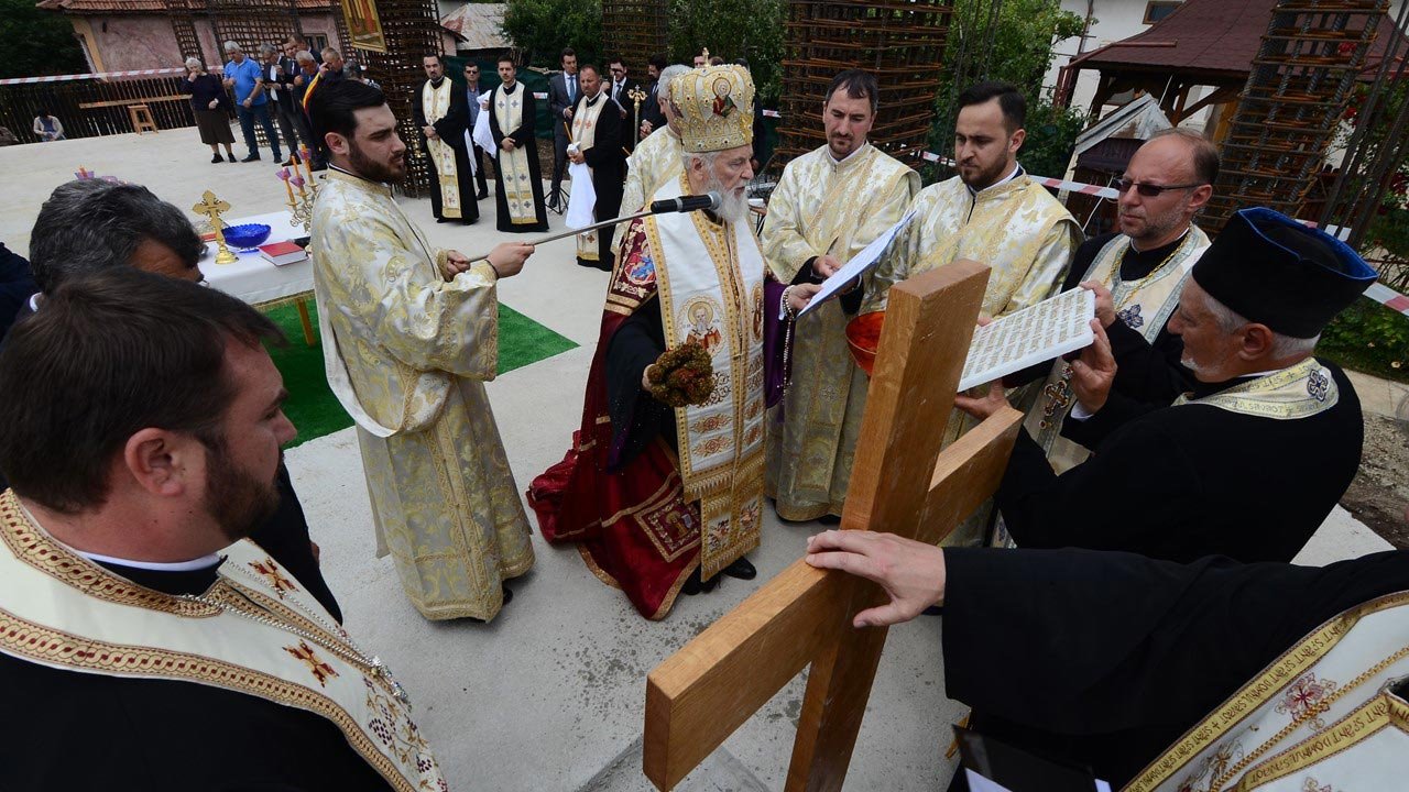 Piatră de temelie pentru o nouă biserică în județul Dâmbovița 147130