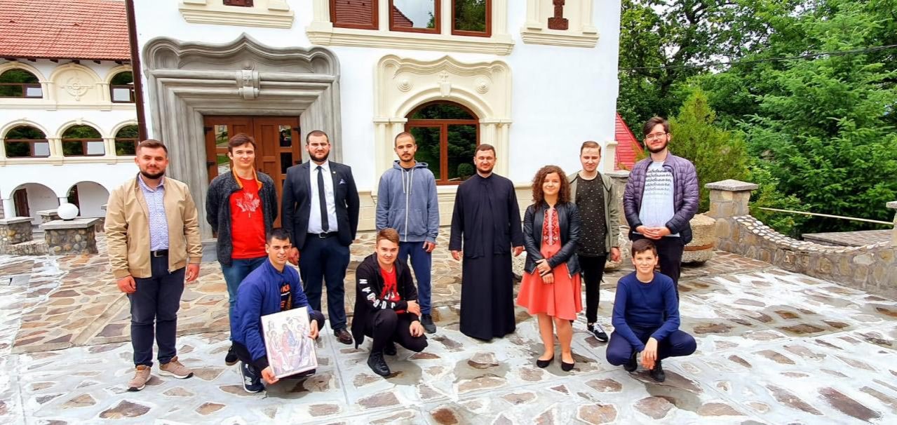 Tabăra de voluntariat „Bunicii noștri din Țara Moților”, organizată de ASCOR 147141