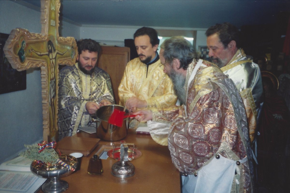 Capela din Lausanne, locul unde „încap” toţi sfinţii români 147111