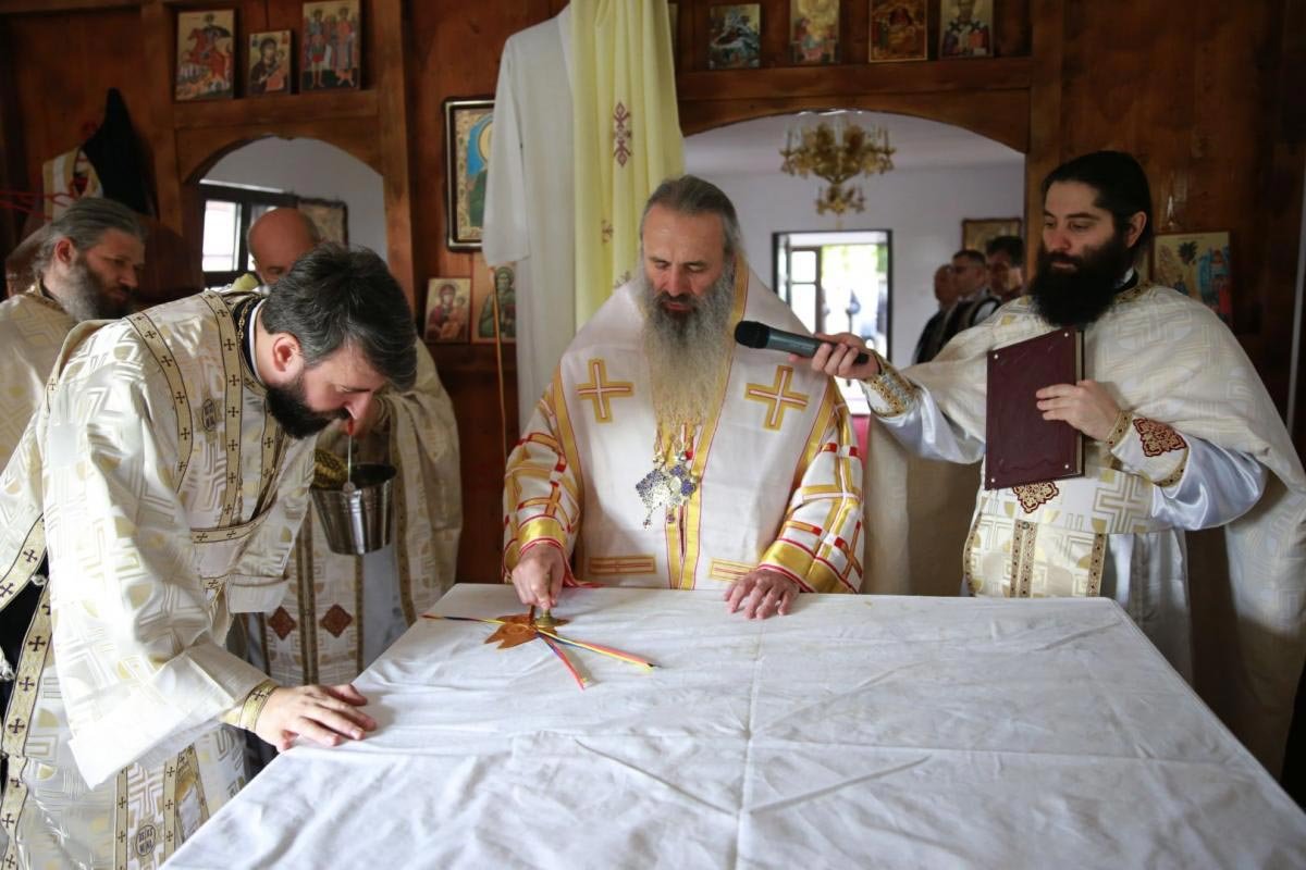 Paraclisul din Bârgăoani, sfinţit de Mitropolitul Moldovei şi Bucovinei 147236