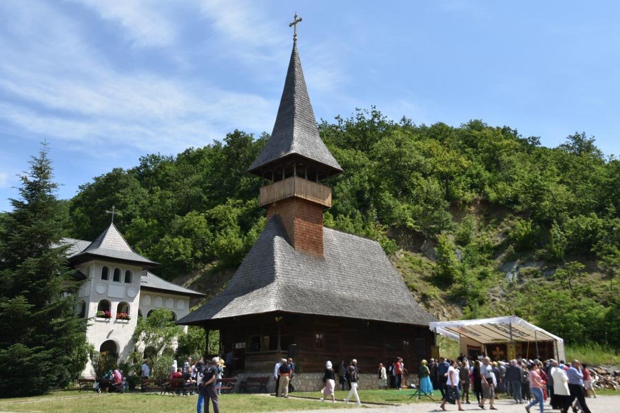 Popasuri duhovnicești în a doua duminică după Rusalii în eparhii oltene 147359